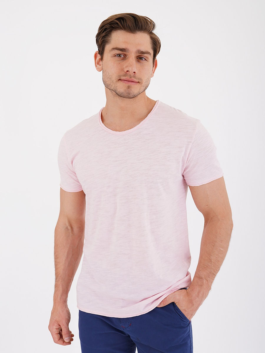 Однотонная футболка розовая