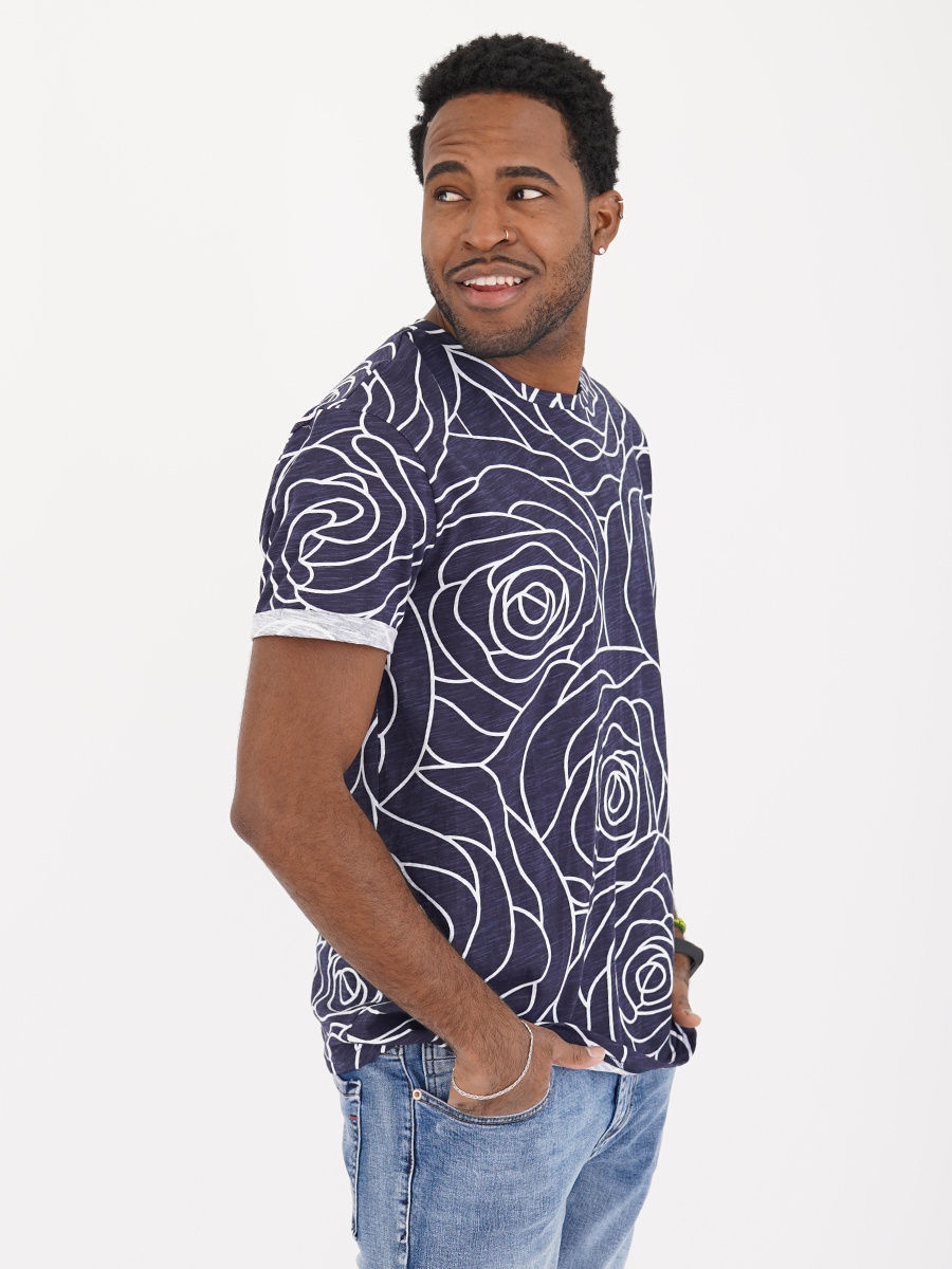 Футболка синяя с крупным рисунком