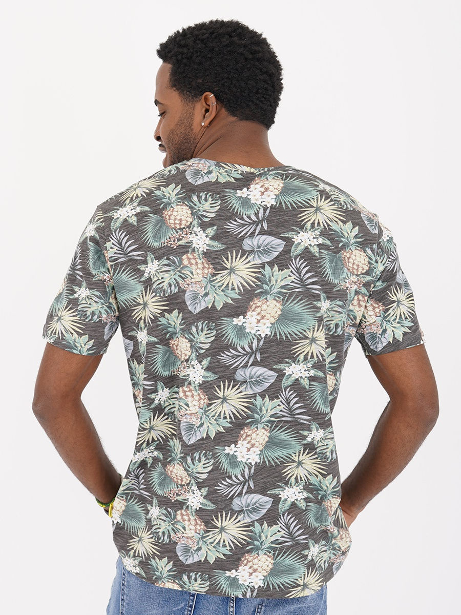 Футболка с анасами