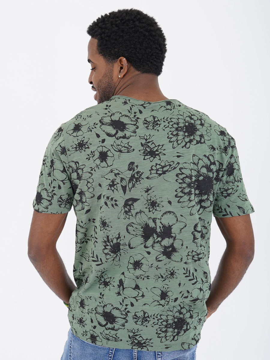 Футболка зелёная с принтом