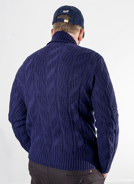 Мужской свитер синий