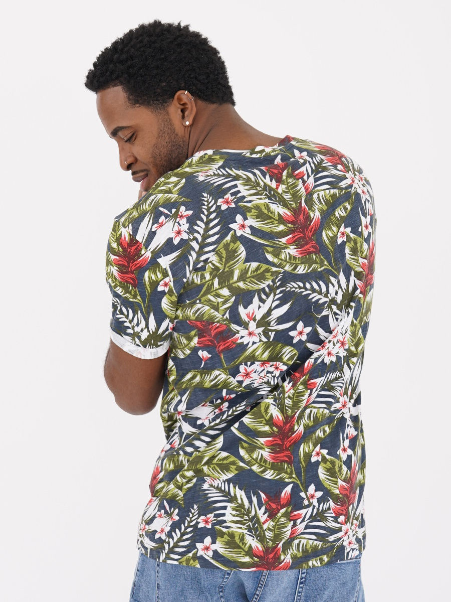 Футболка тропики