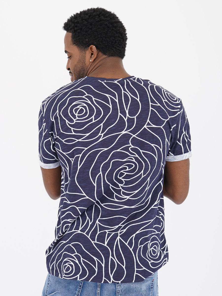 Футболка синяя с крупным рисунком