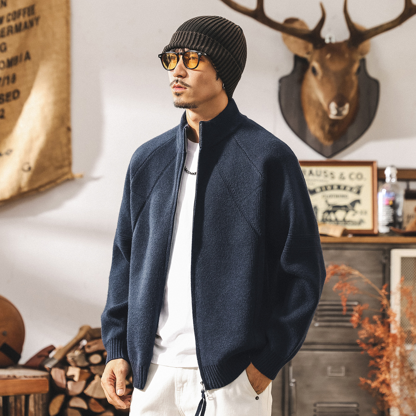 Мужской вязаный кардиган в стиле американского ретро