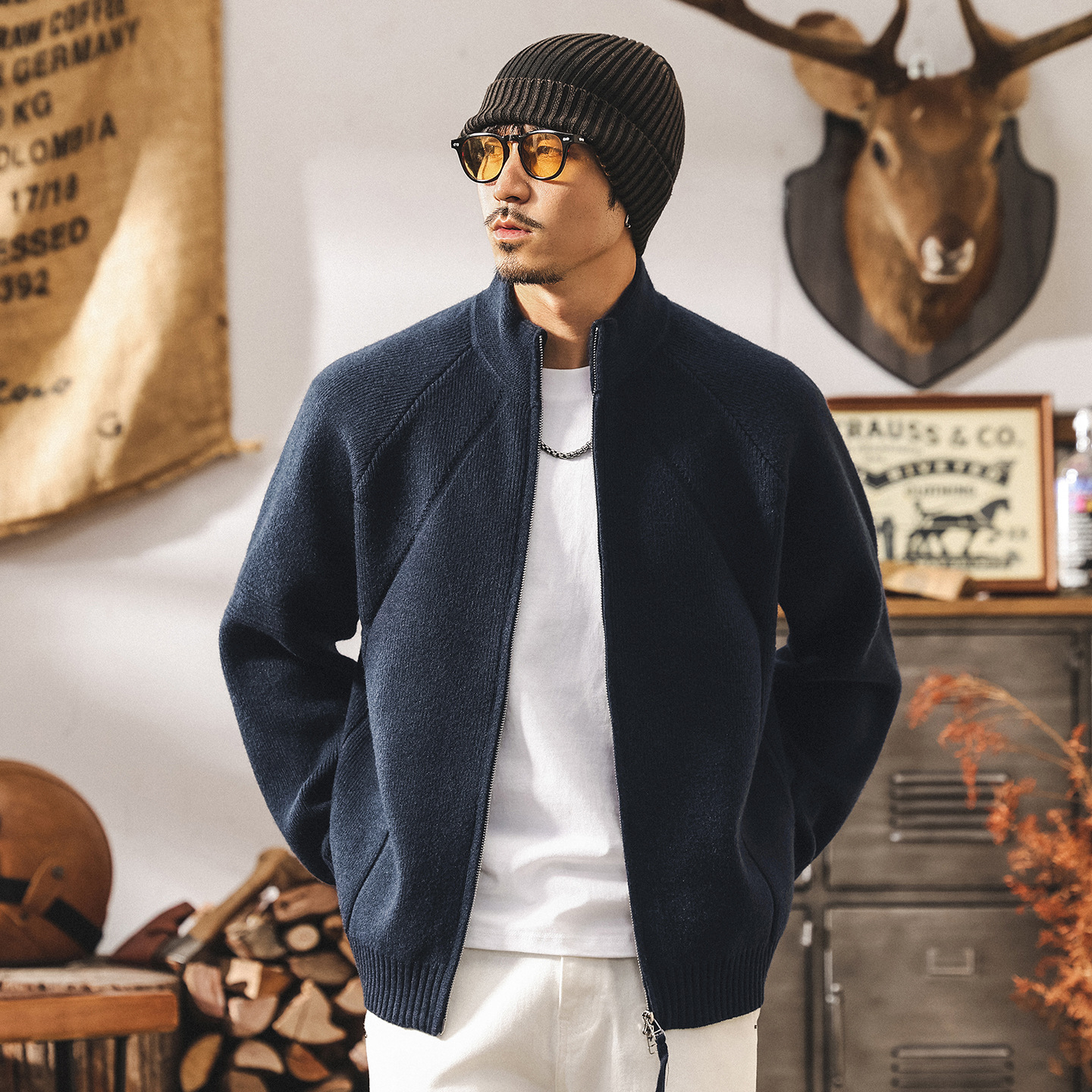 Мужской вязаный кардиган в стиле американского ретро