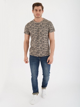 Футболка коричневая с принтом