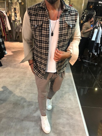 Красная рубашка в клетку