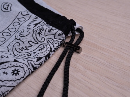 Бандана hood чёрный- белый