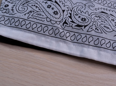 Бандана hood чёрный- белый