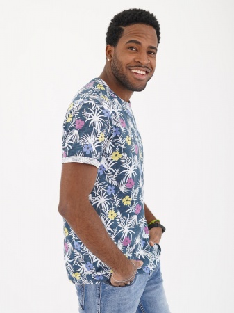 Футболка мужская синего цвета с рисунком